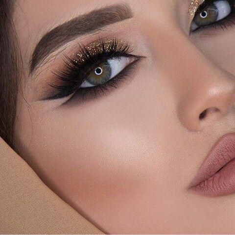 مهمترین ویژگیهای میکاپ عربی